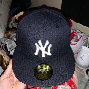 fitted yankee